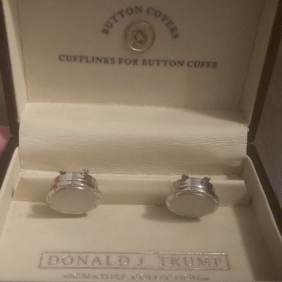 Donald J Trump Signature collection Cuff Links.  Button covers.  Trump.c… - Picture 2 of 3
